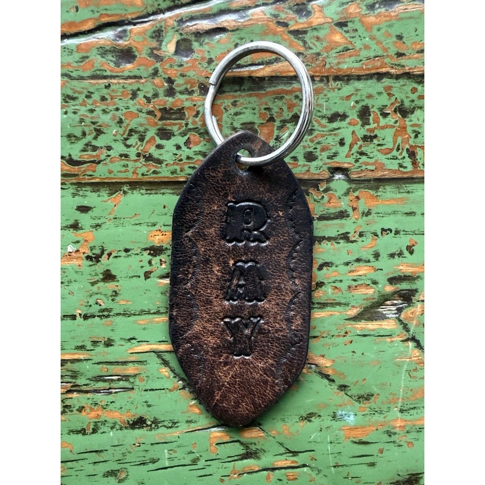 Vintage Personalized Dark Brown Full Grain Leather Keychain With The Name "Ray"